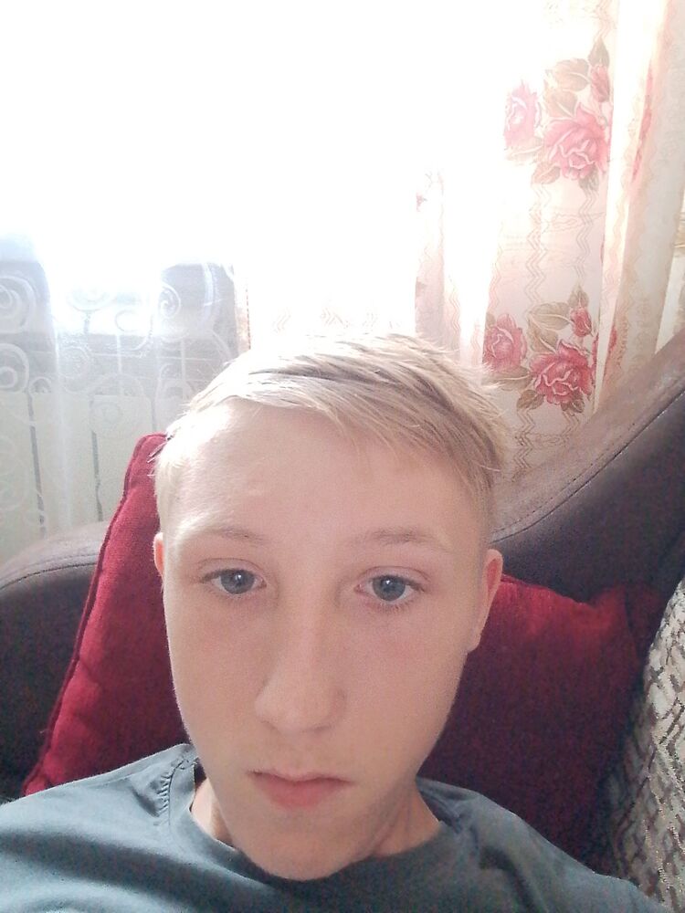  44289412  , 19 ,    