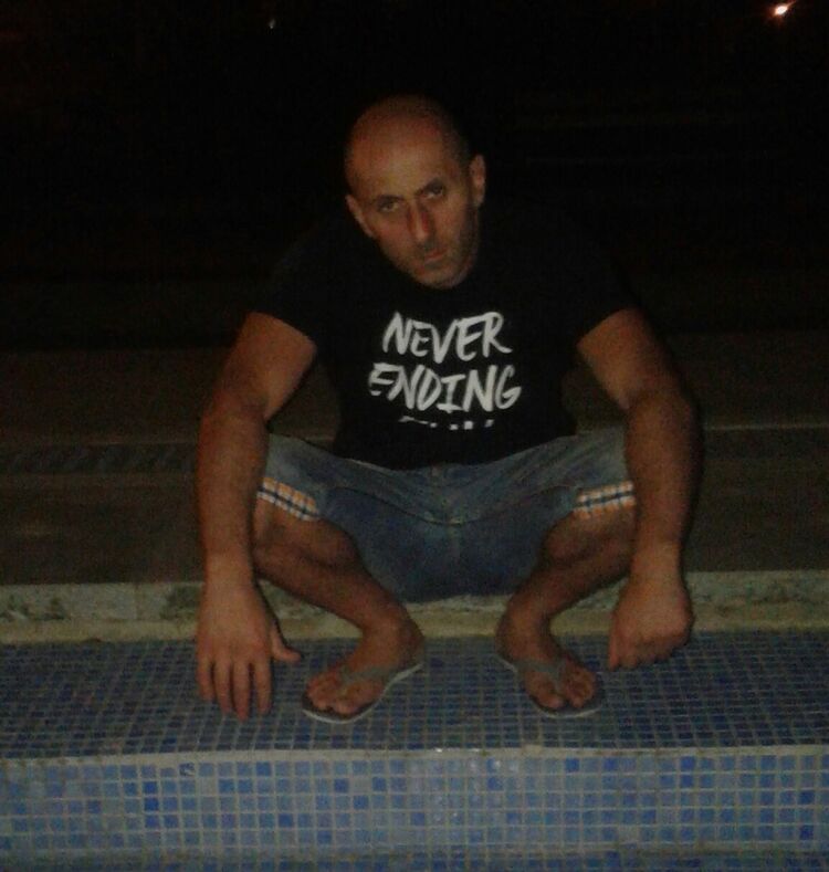  ,   Gio, 46 ,   ,   , c 