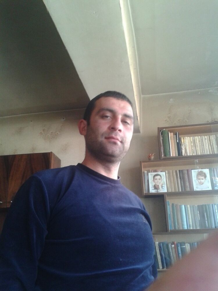  ,   Arman, 35 ,   