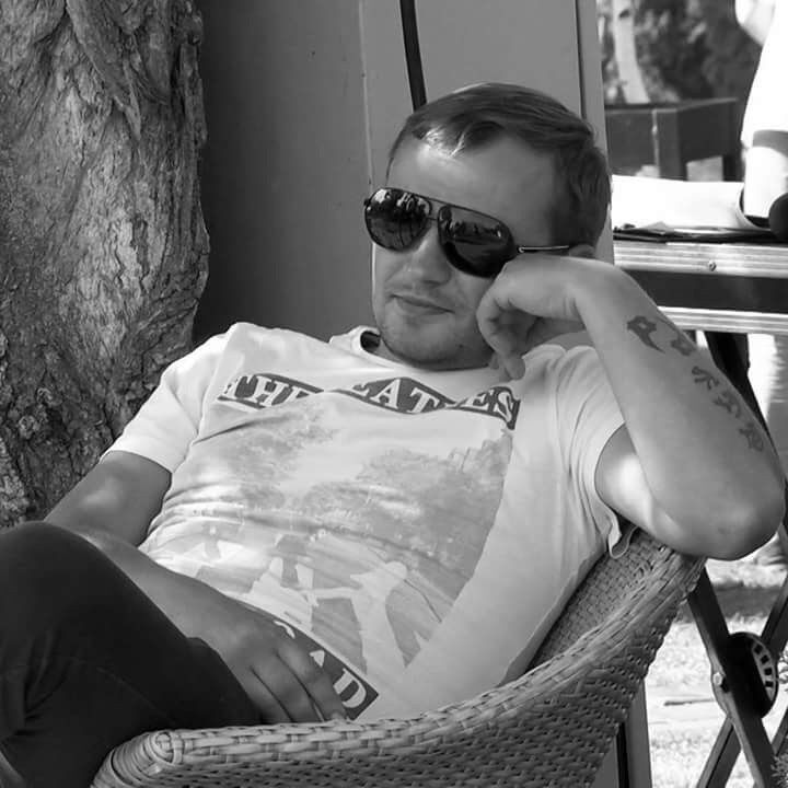  ,   Kiril, 40 ,   