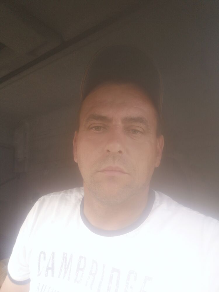  ,   Evgeny, 41 ,   c 