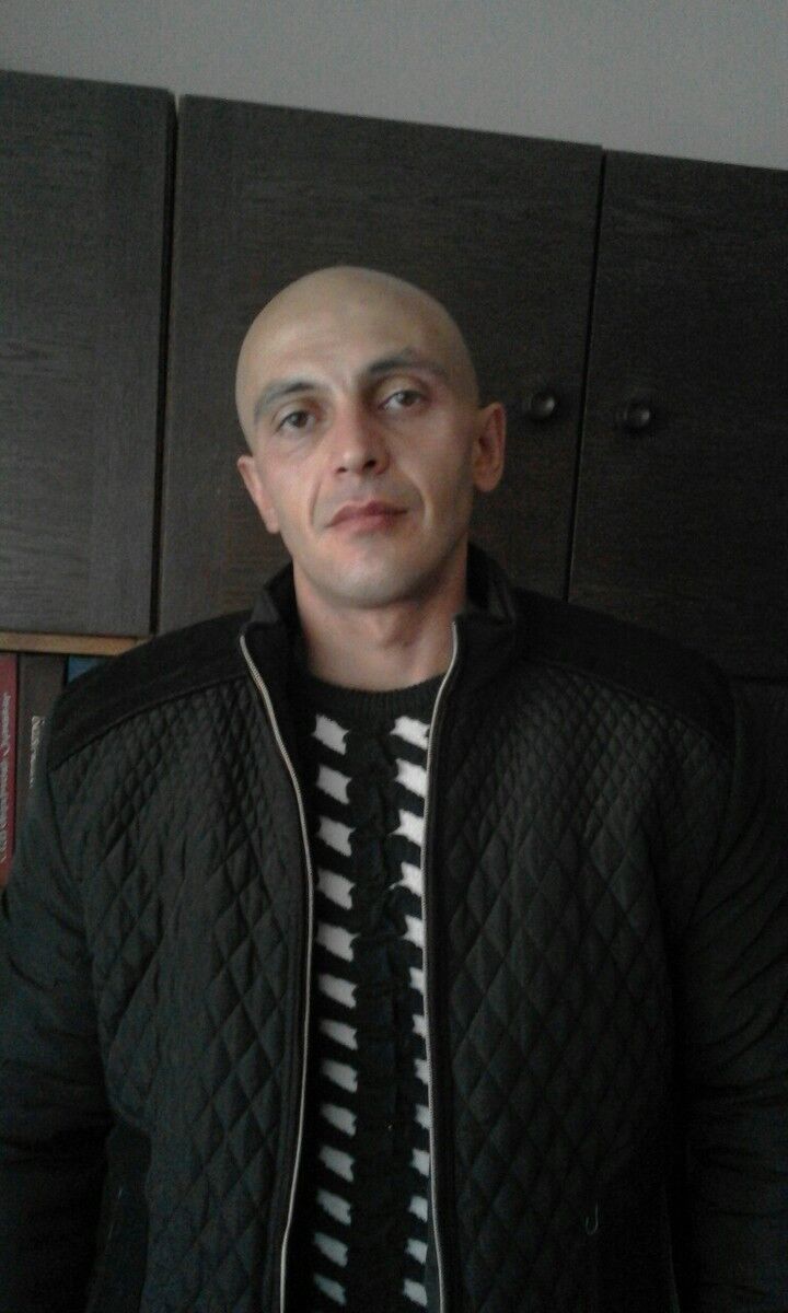  ,   Hayk, 46 ,   ,   , c 