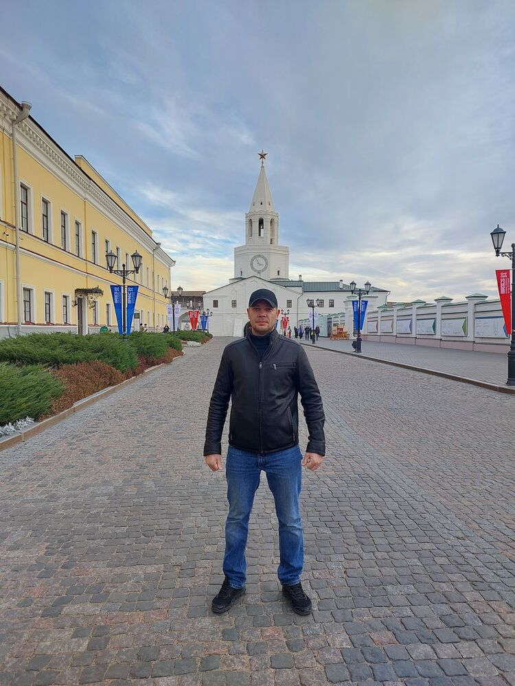  53343592  Konstantin, 37 ,    