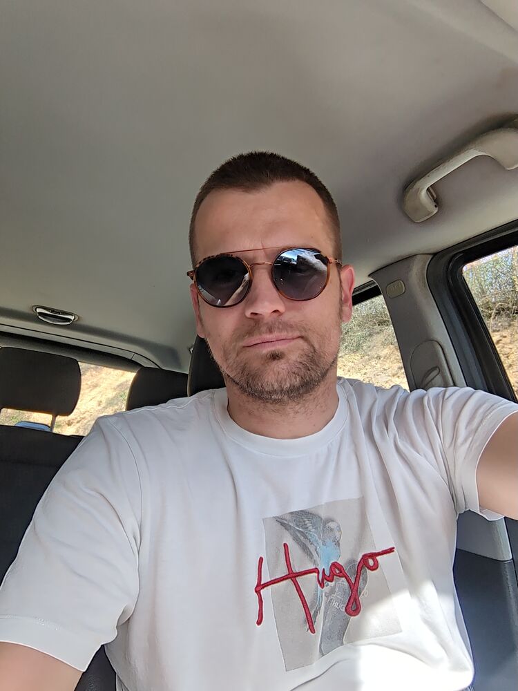  53846762  Pak man, 34 ,    