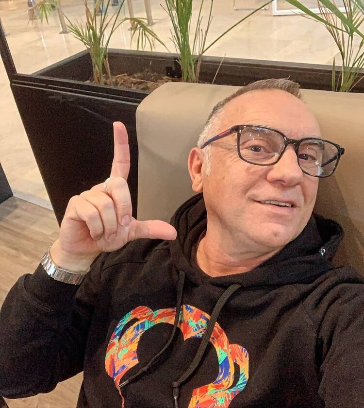  48059762  Kevin bruno, 61 ,    Frankfurt Am Main