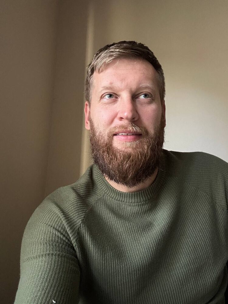  47994912  Igor, 42 ,    Pineville