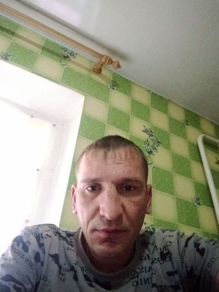  48772942  , 37 ,    
