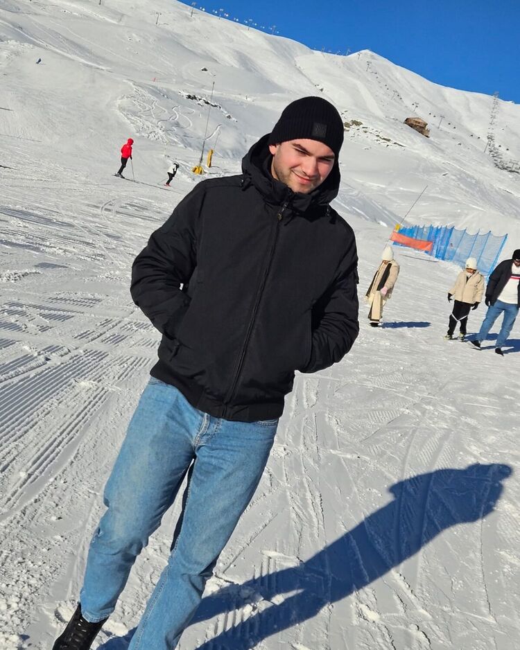 ���� 40235772 ������� Robert, 29 ���, ���� ���������� � �������