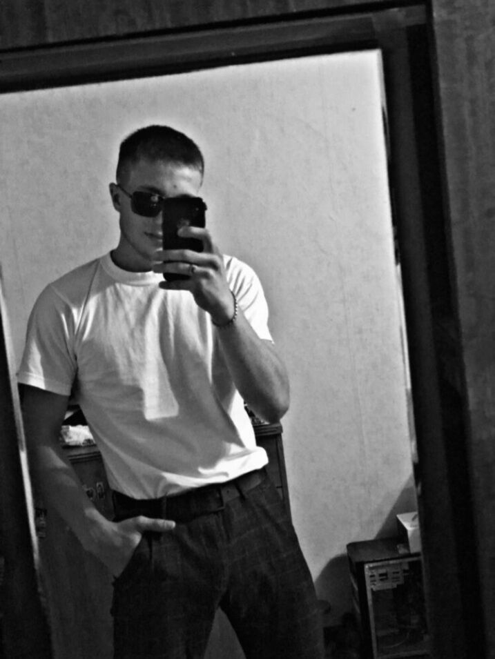  29902882  , 21 ,    