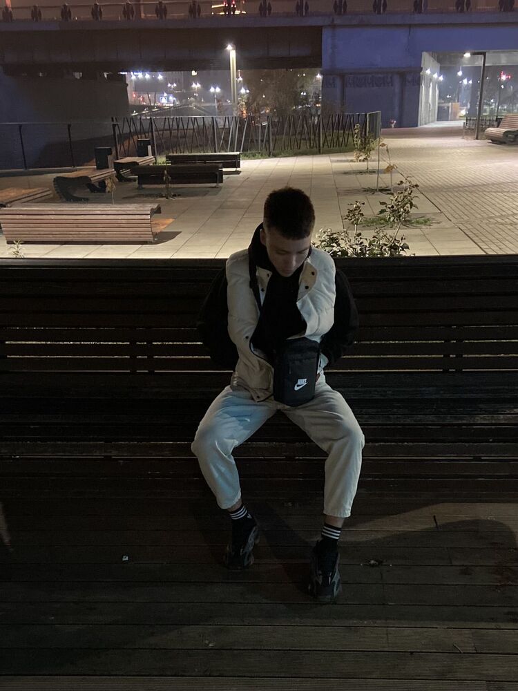  31969652  , 22 ,    