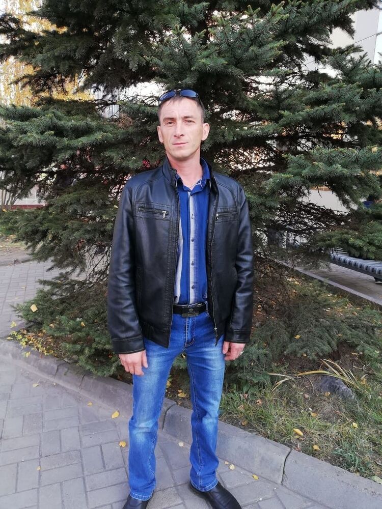  ,   Denis, 44 ,   ,   , c 