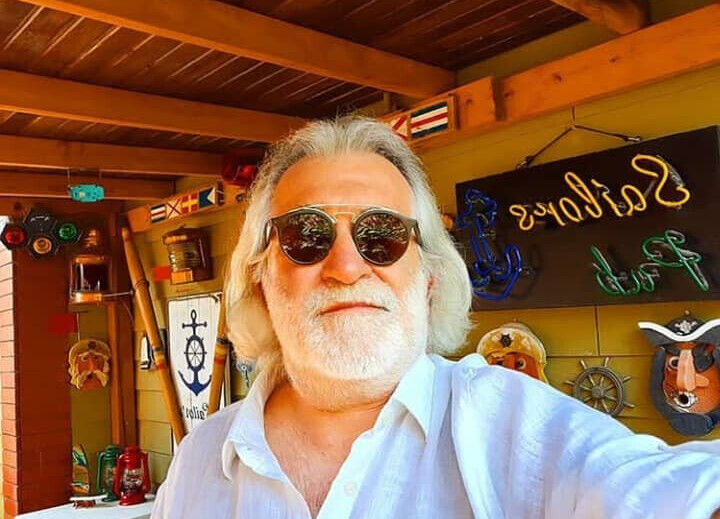  22451322  Rodney, 69 ,    Burnie