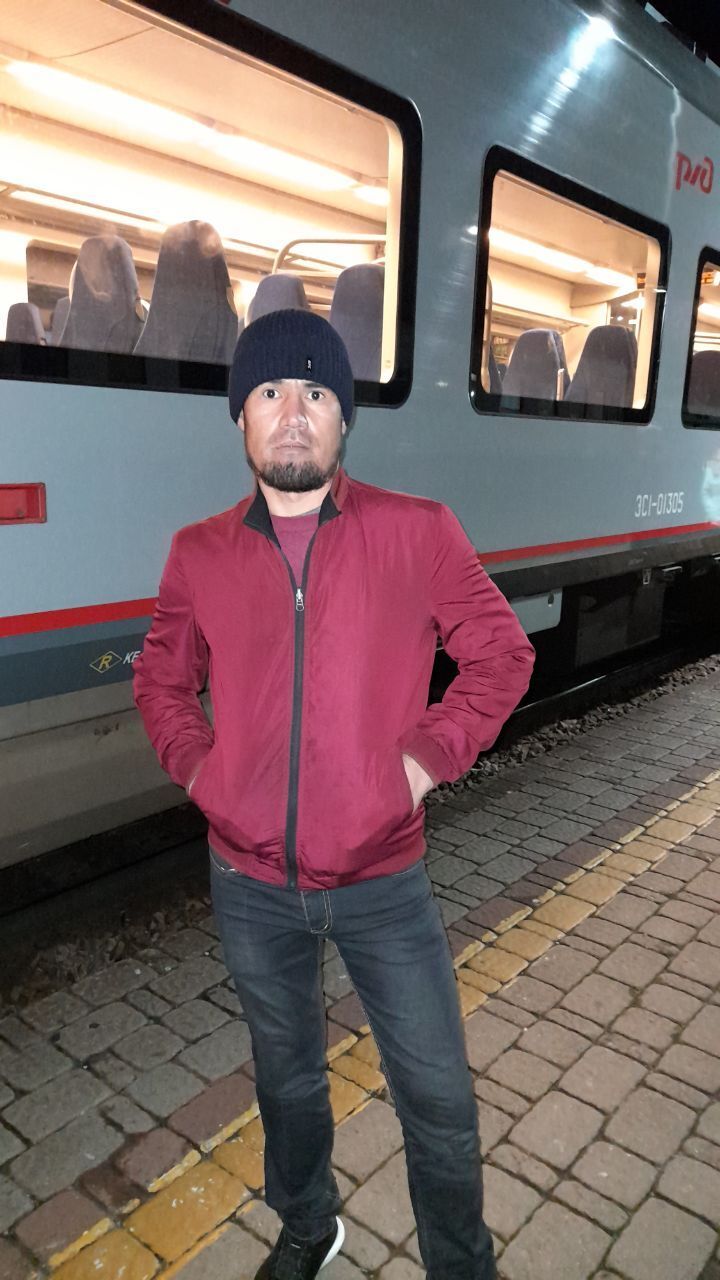  ,   Anvar, 36 ,   ,   