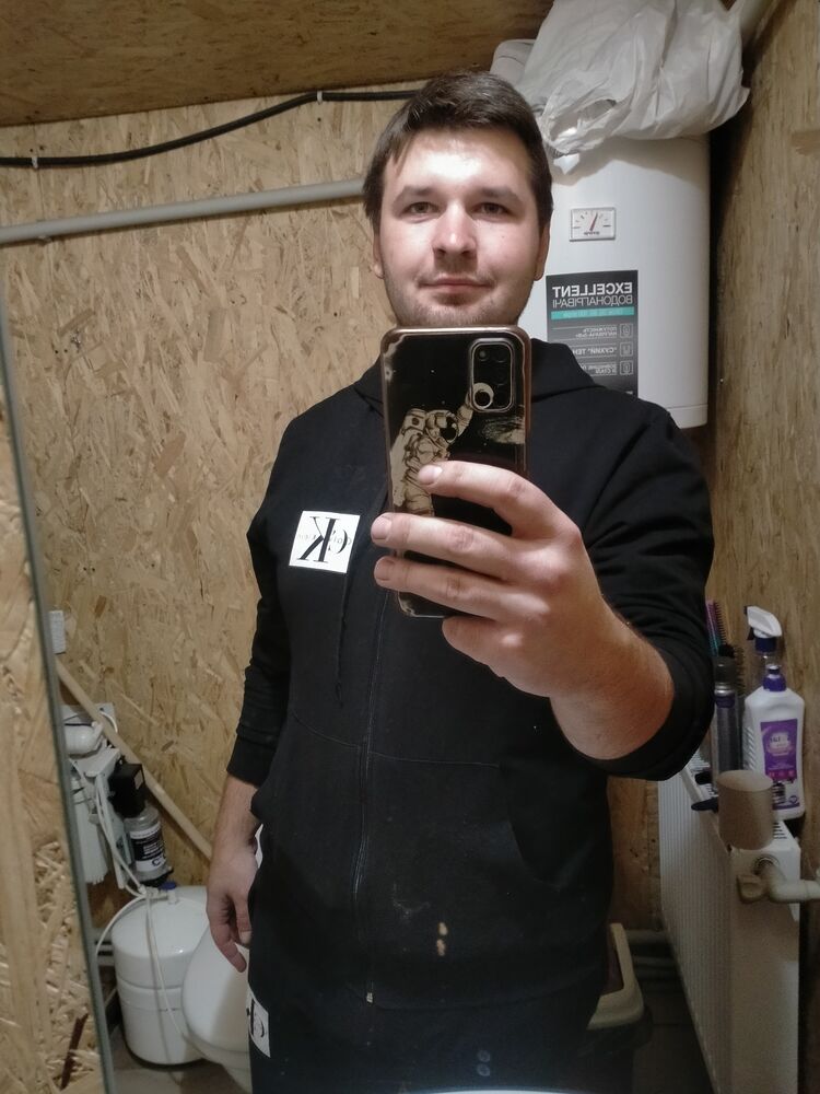  46078562  , 26 ,    