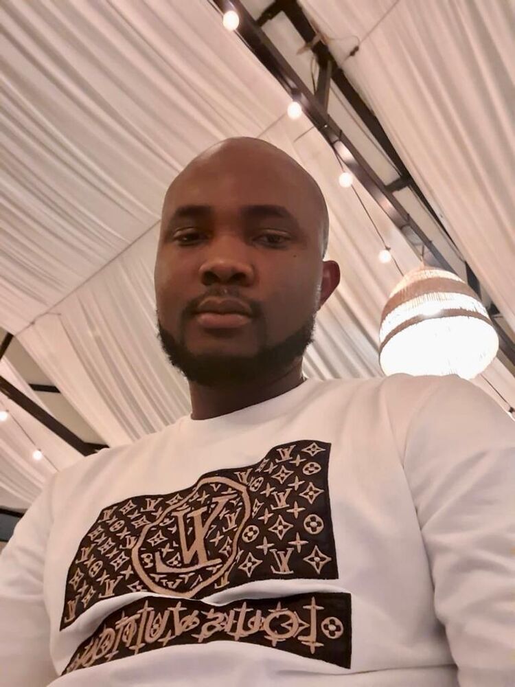 ���� 26586542 ������� Erasmus, 40 ���, ���� ���������� � �������