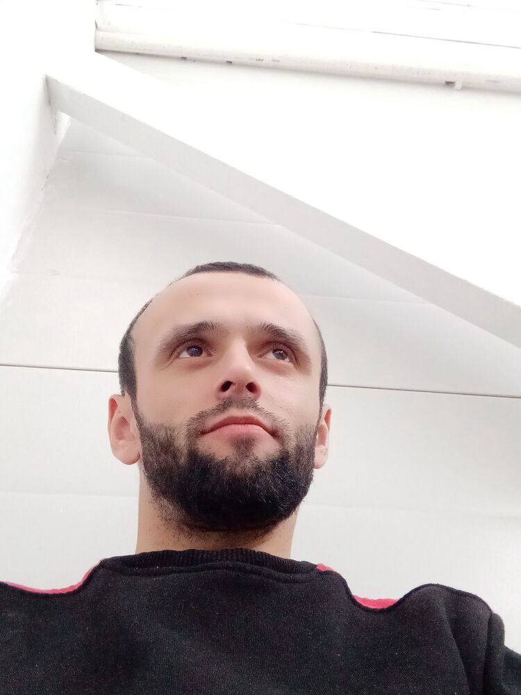  24044632  , 35 ,    -