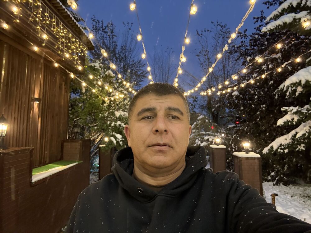  53971752  Bakhtiar, 44 ,    