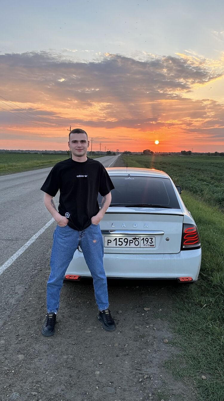  44145642  , 23 ,    -