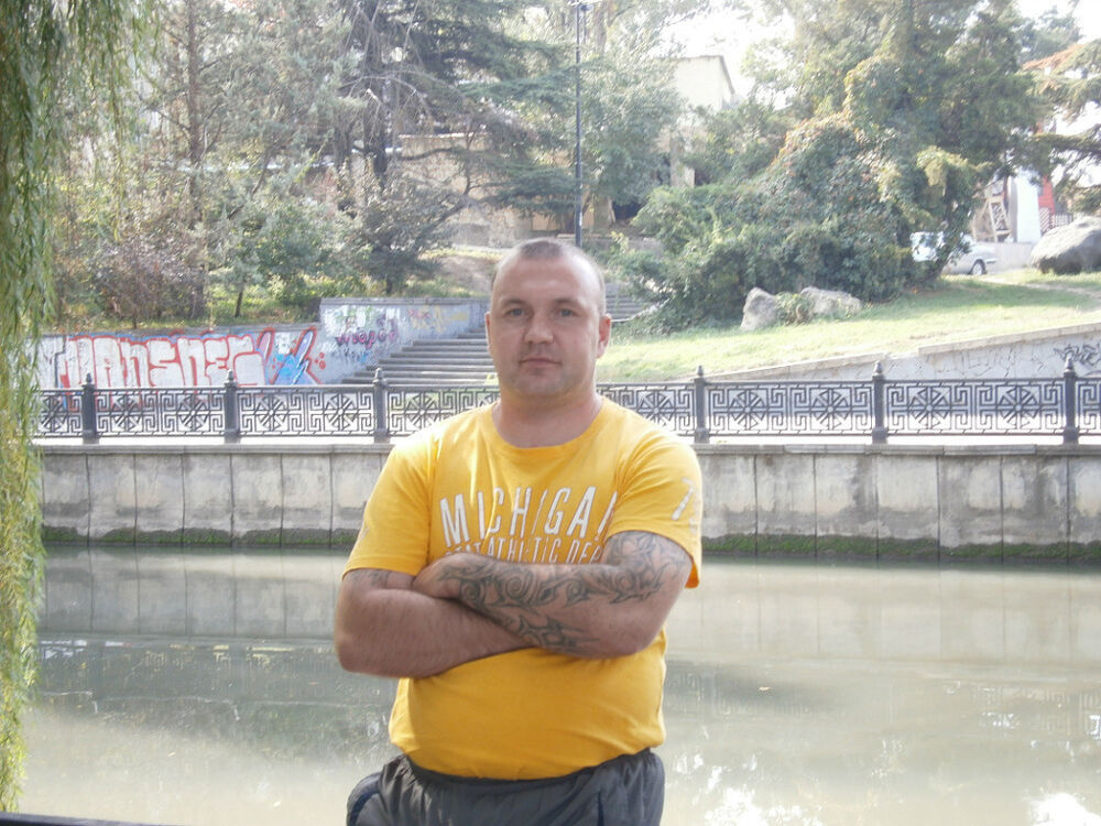  11027842  , 46 ,    