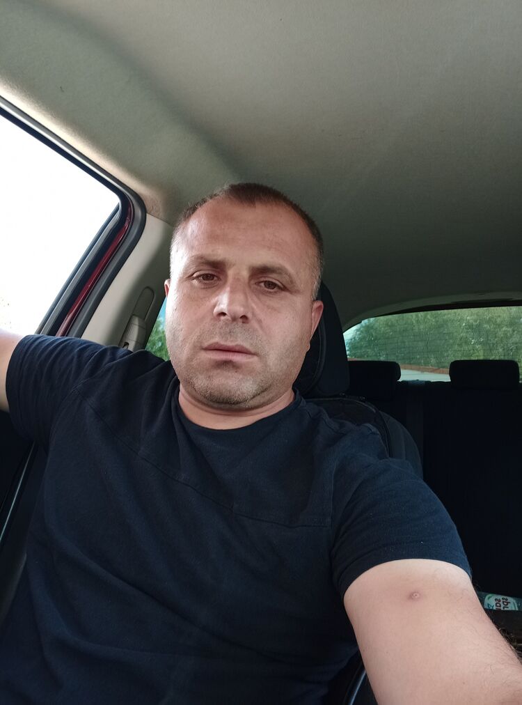  28239412  , 39 ,    