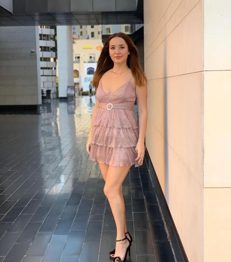  ,   Yana, 33 ,   ,   , c 