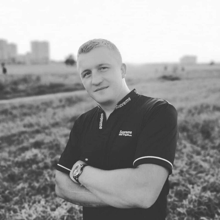  39871452  Alexander, 32 ,    -