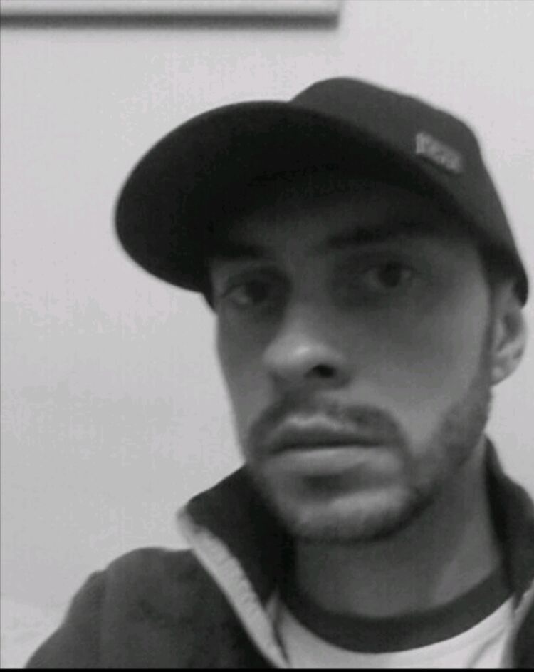  40761282  , 35 ,    