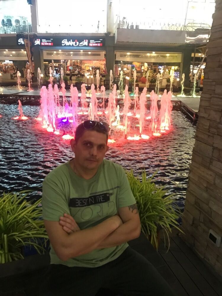  ,   Den, 44 ,   ,   , c 