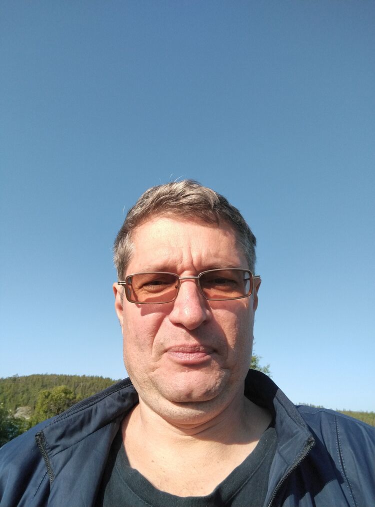  53186122  Valeri, 51 ,    