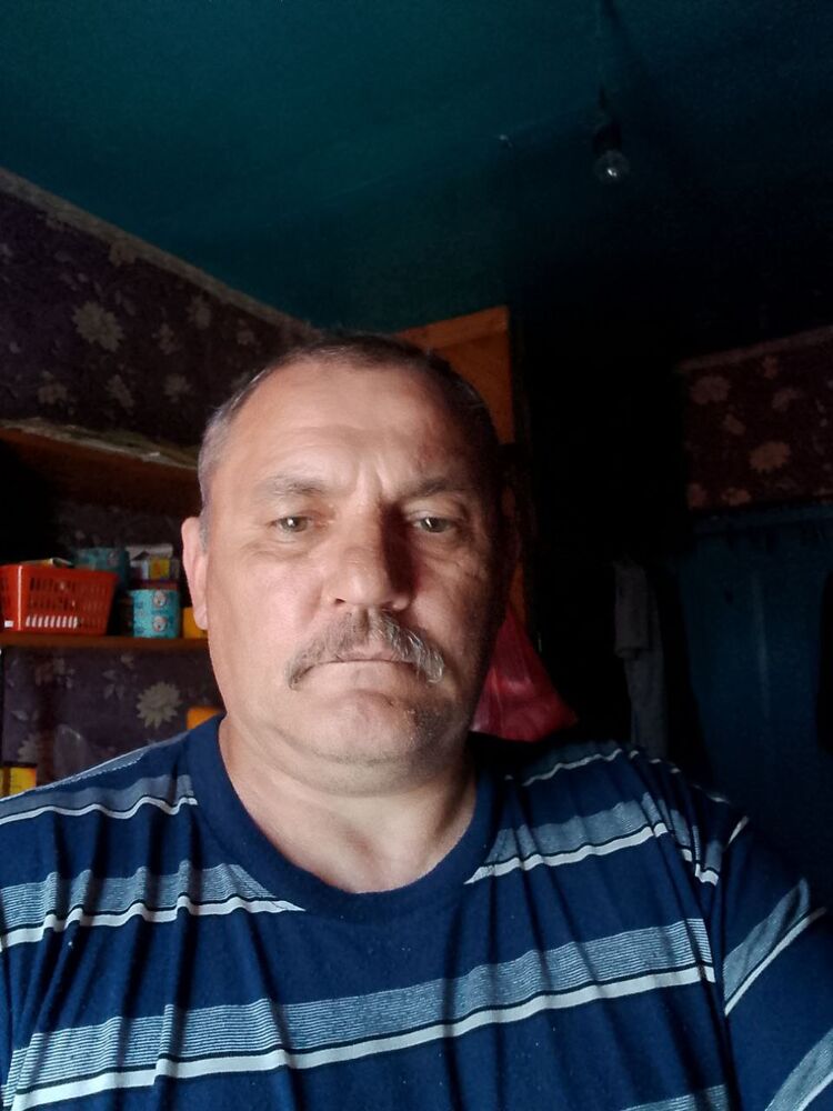  43566882  Slava, 56 ,    