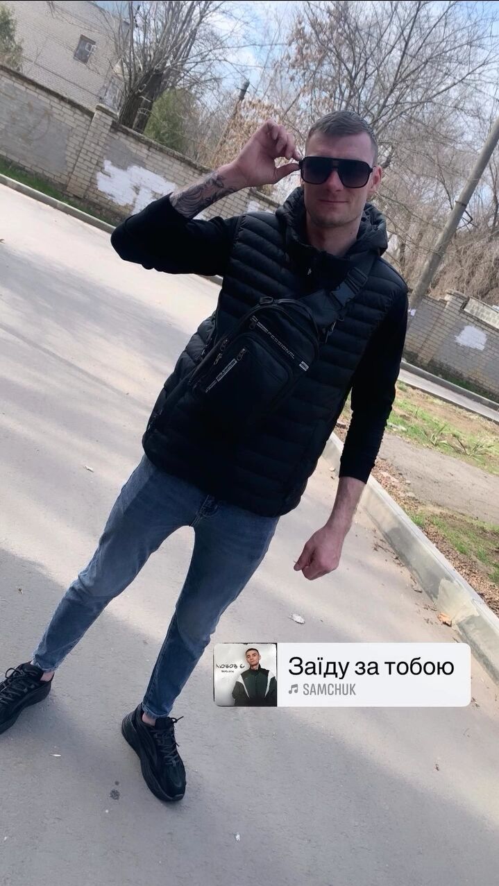  ,   Sasha, 26 ,   ,   