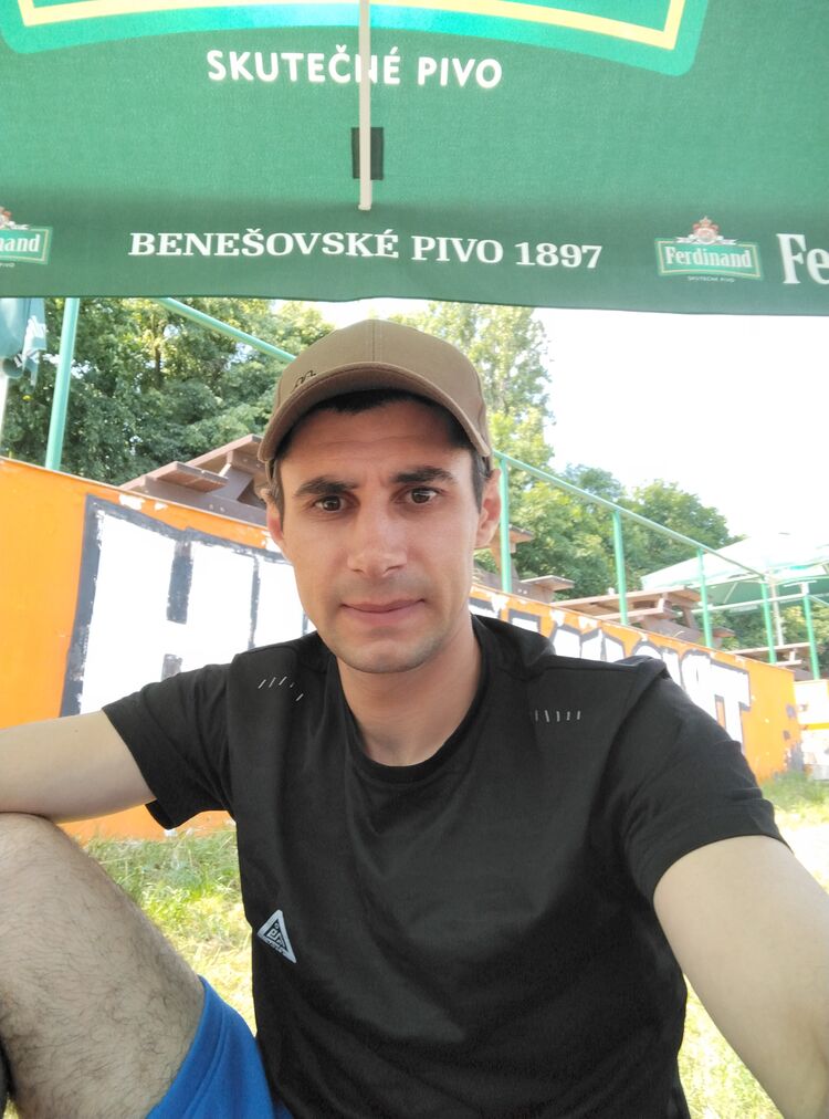  35322272  Dumitru, 37 ,    Bohnice