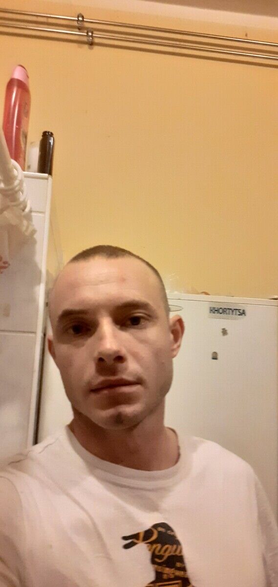  21595942  , 34 ,    -