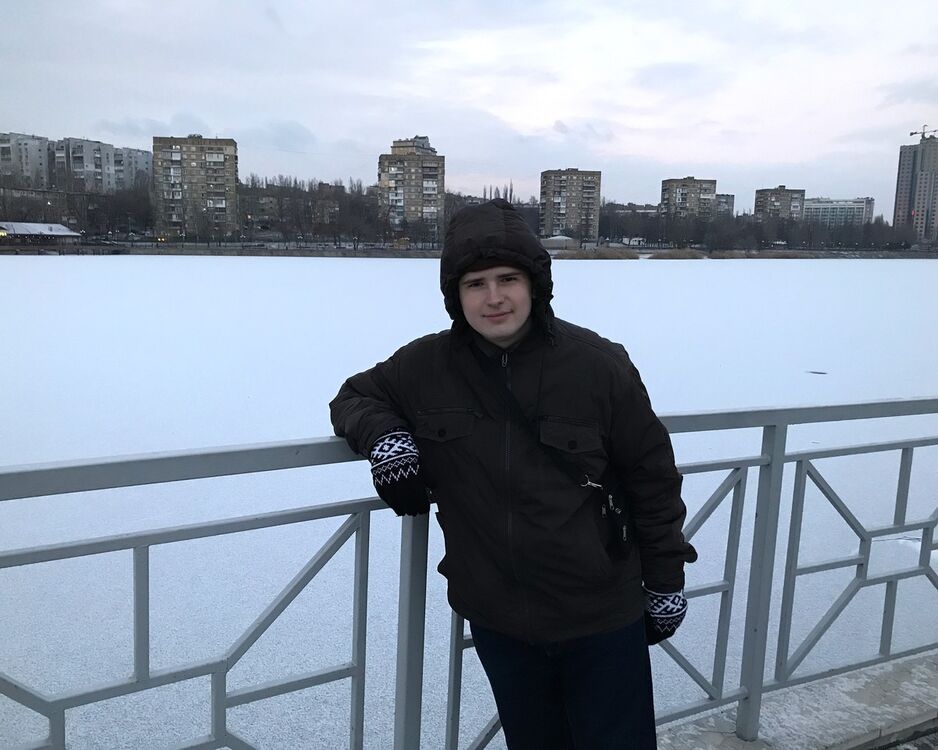  19112302  Serzh1996, 29 ,    