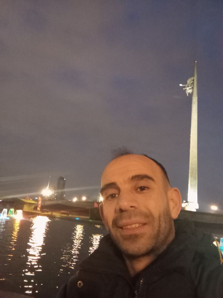 51526572  MURAT, 39 ,    