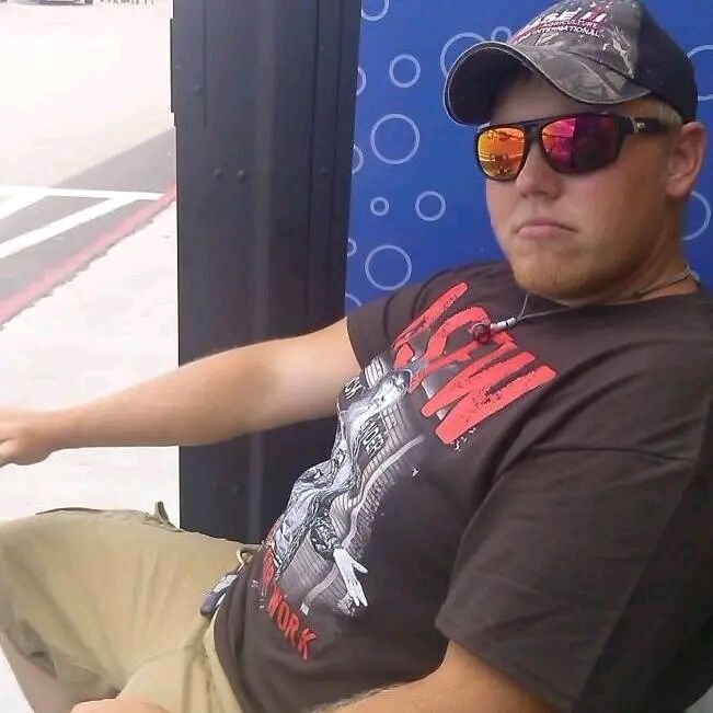  48353282  Loucas smith, 28 ,    