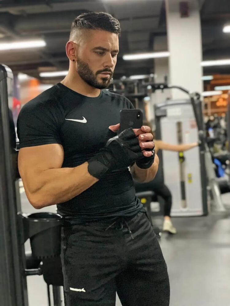  49534872  , 37 ,    
