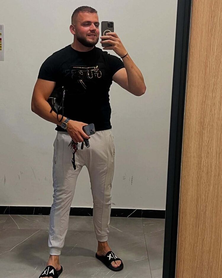  ,   , 35 ,   ,   