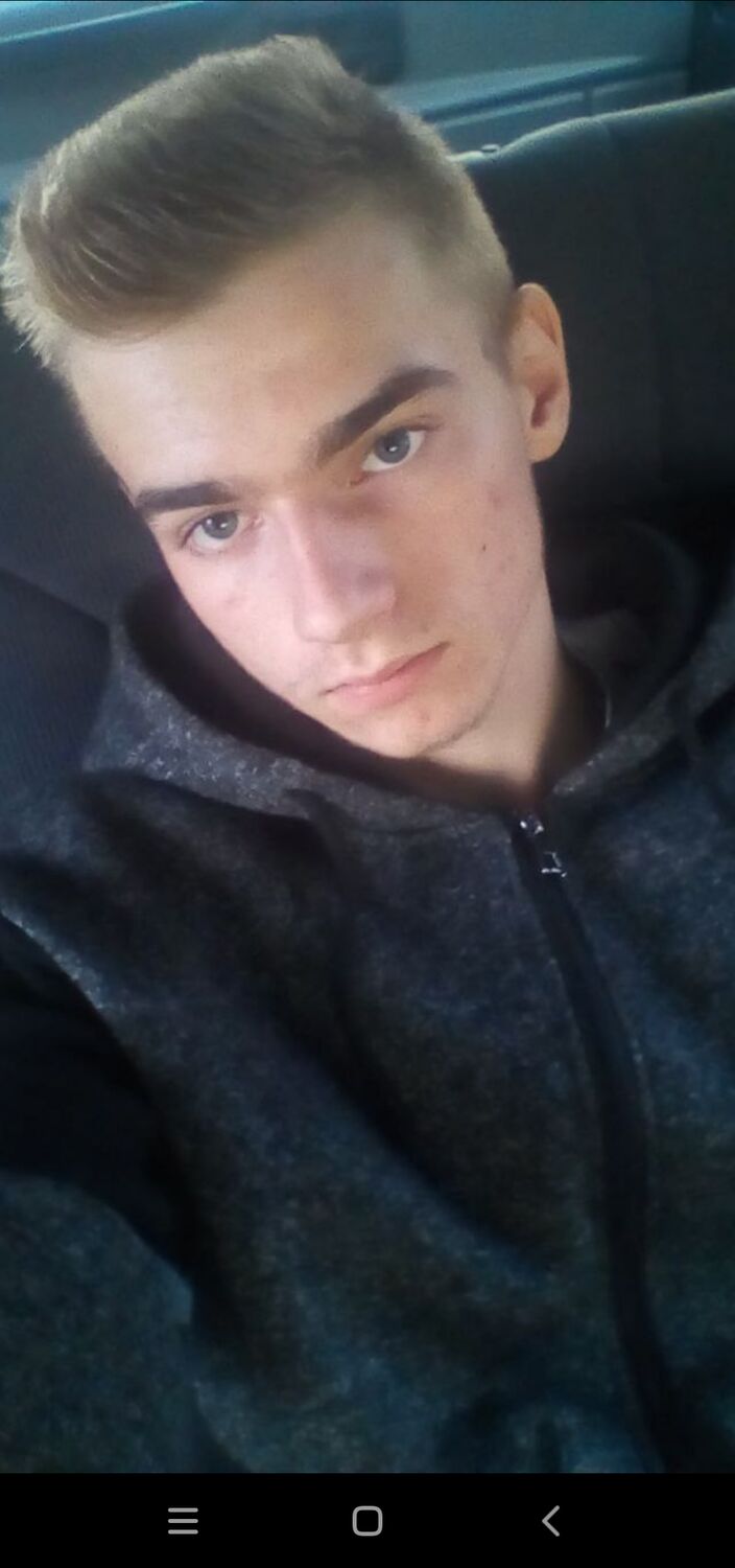  49888902  , 21 ,    