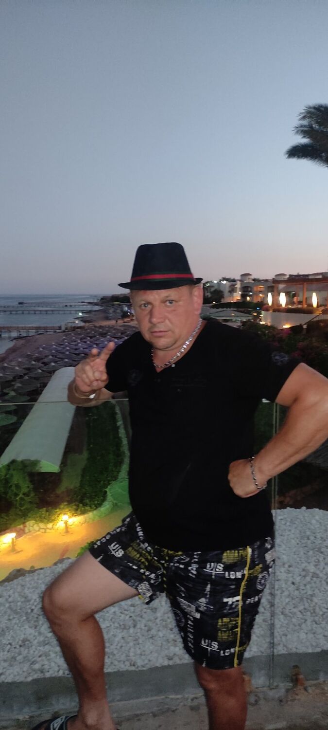  ,   Ivan, 49 ,   ,   