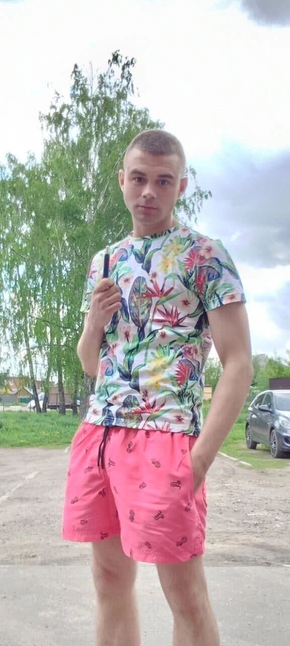  34284072  Vladislav, 28 ,    
