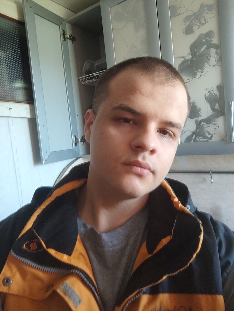  46613562  , 26 ,    