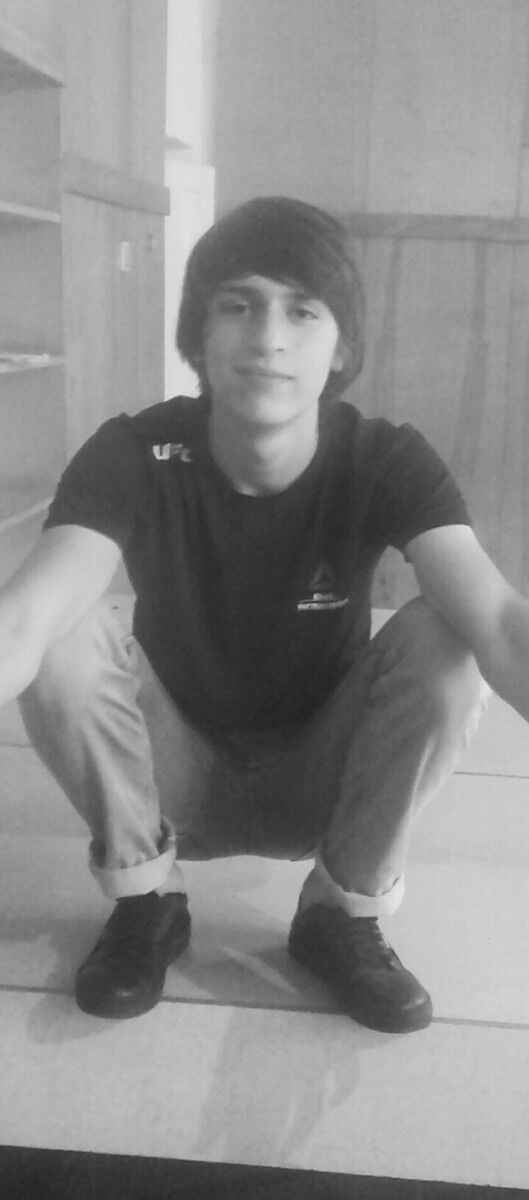  10450322  Sergo, 39 ,    