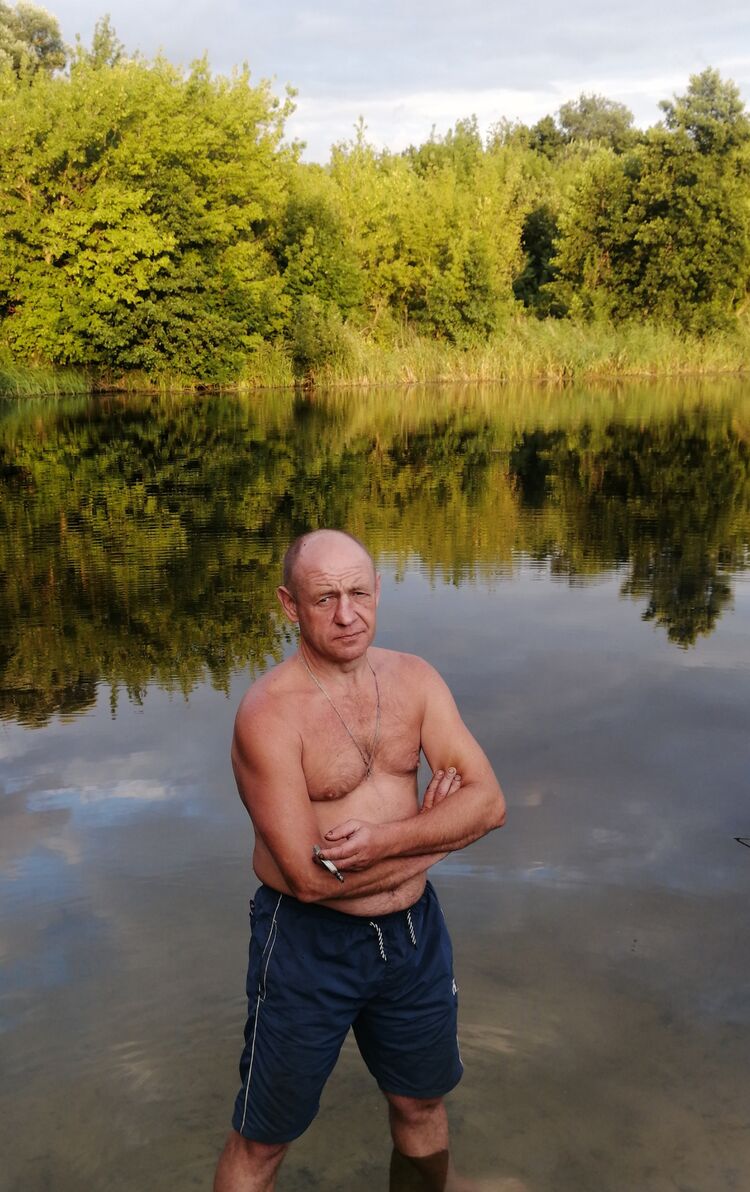  27718362  , 43 ,    