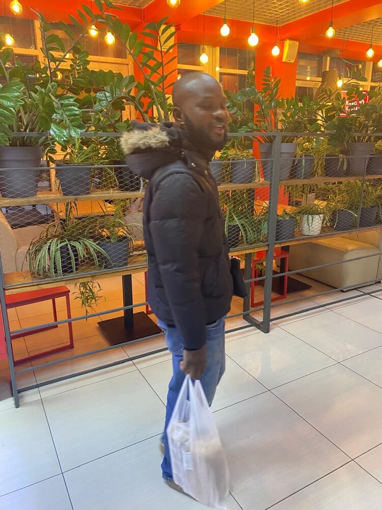 48036072  Gabriel, 31 ,    