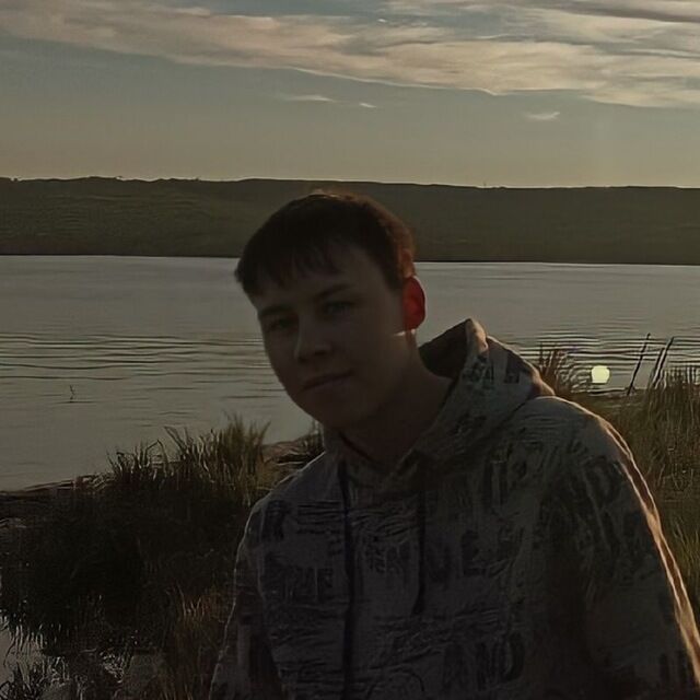  51148312  Ivan, 19 ,    -