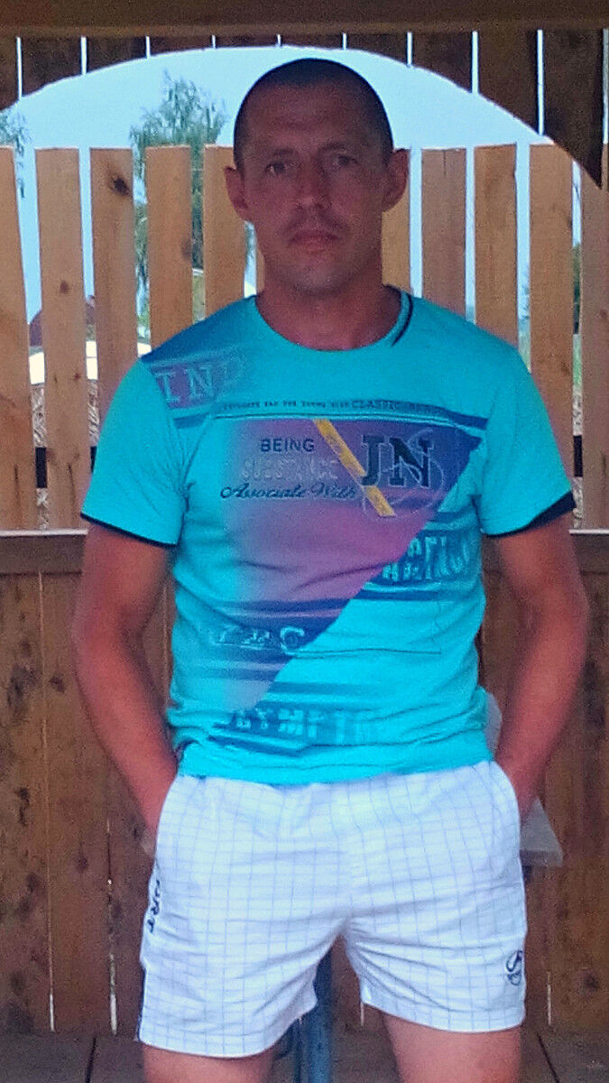  6390332  Sergei, 46 ,    
