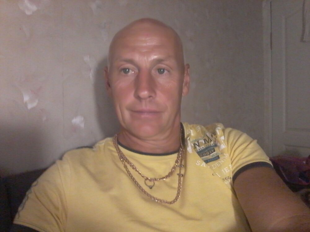  11526092  Oleg, 54 ,    