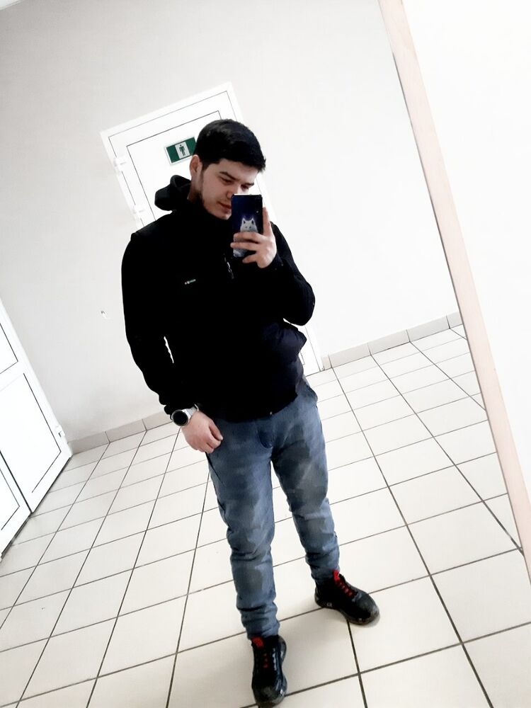  44648072  Anvar, 24 ,     