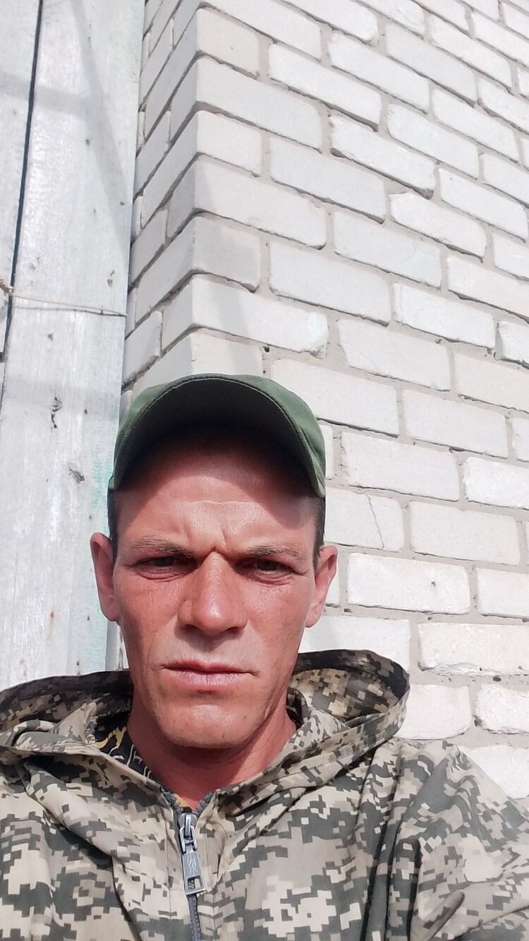  46483182  , 41 ,    